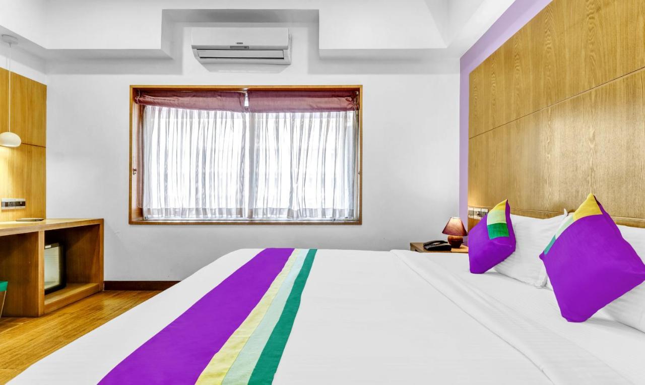 Medora Hotel โคชิโคด ภายนอก รูปภาพ