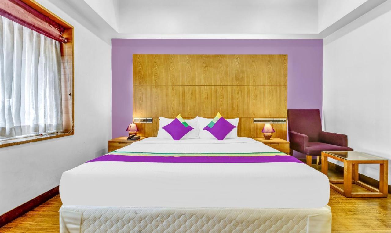 Medora Hotel โคชิโคด ภายนอก รูปภาพ