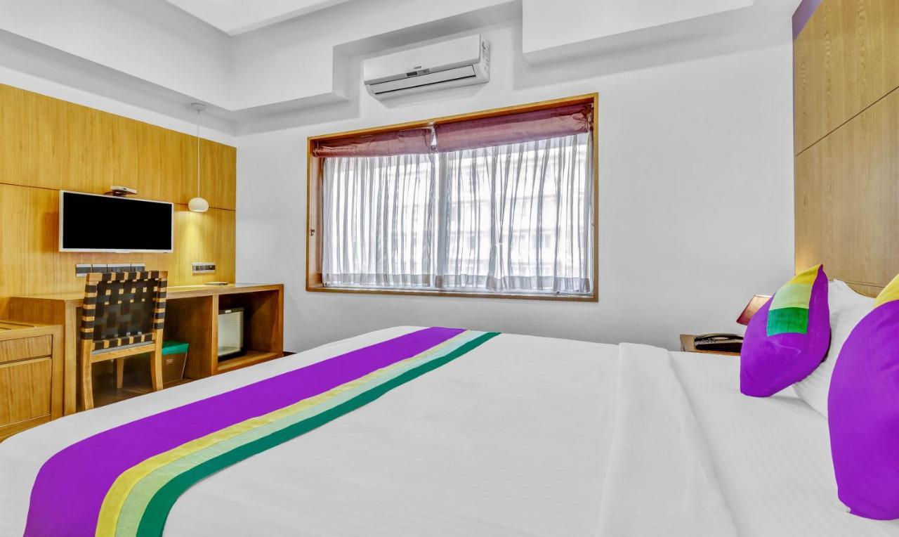 Medora Hotel โคชิโคด ภายนอก รูปภาพ