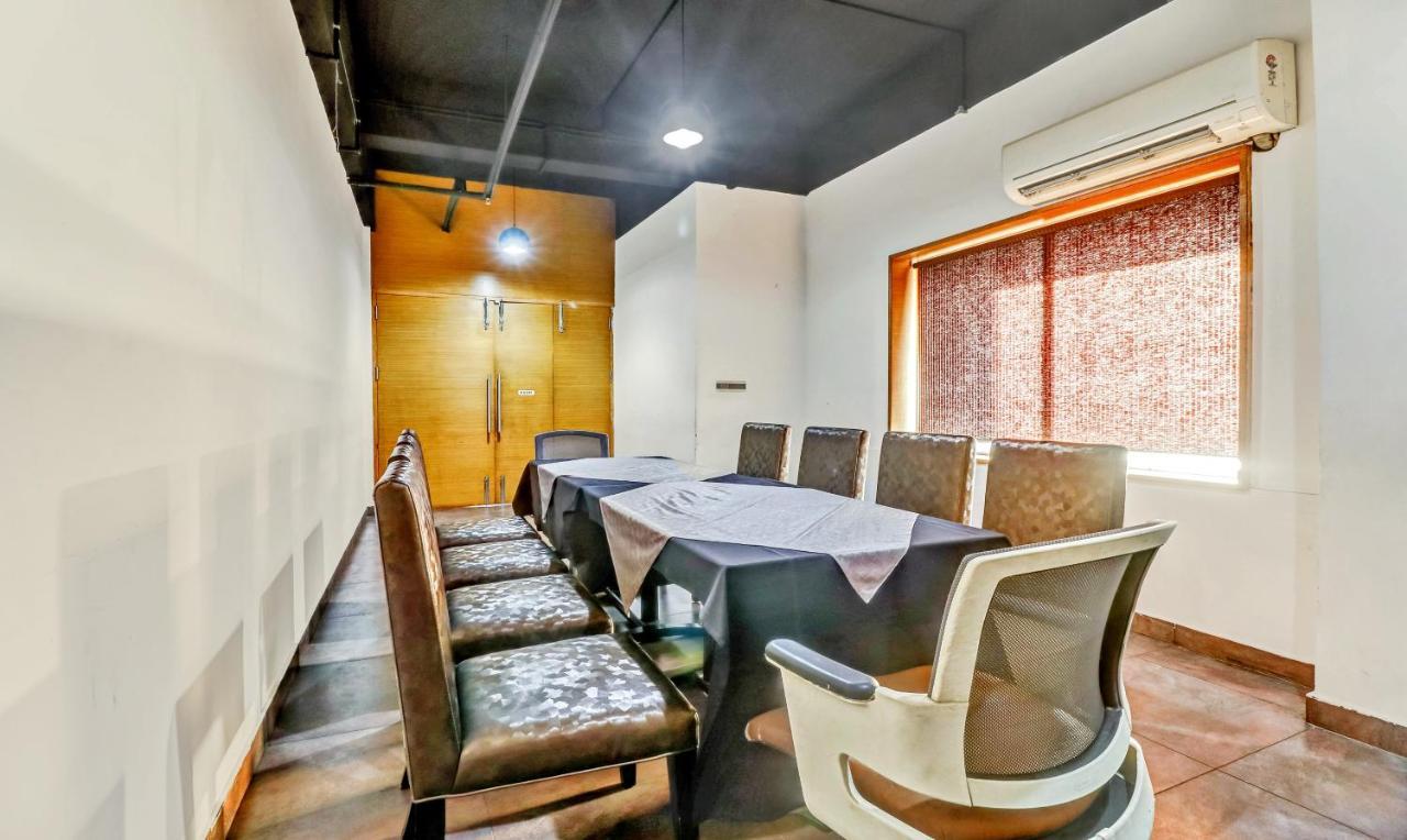 Medora Hotel โคชิโคด ภายนอก รูปภาพ
