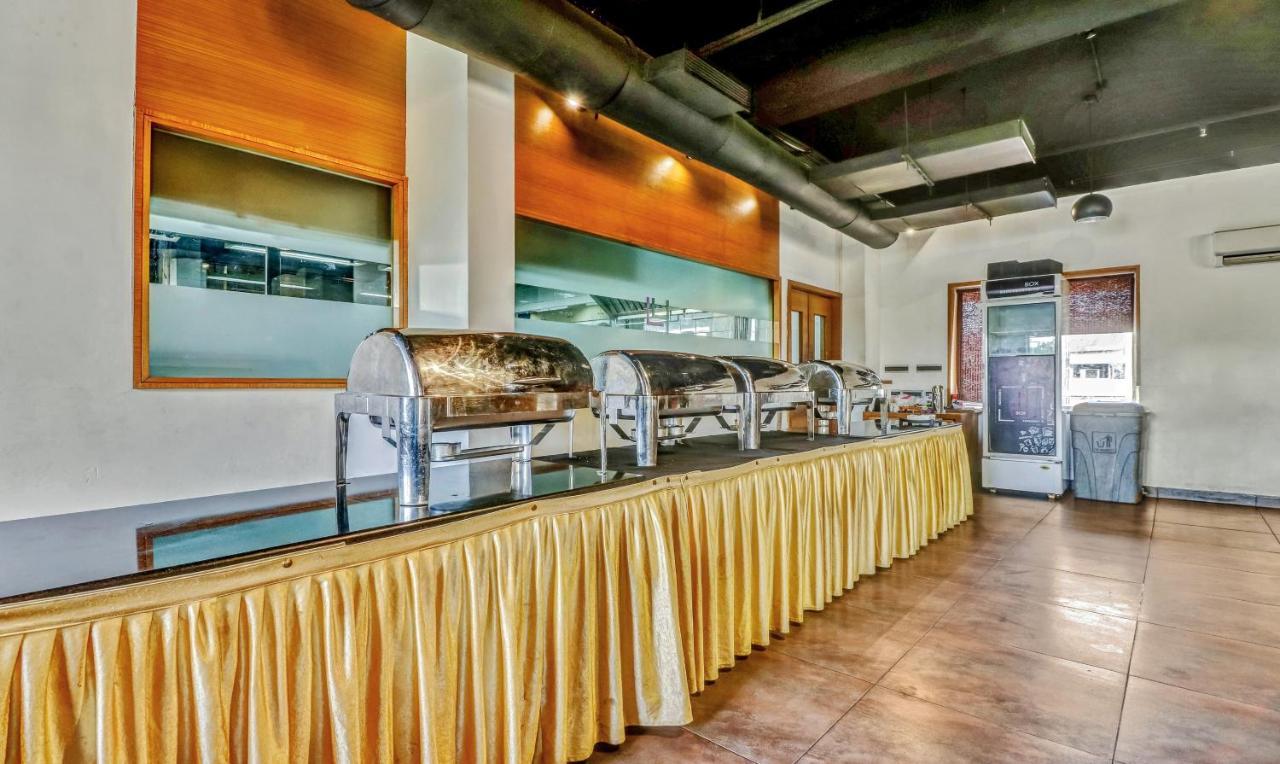 Medora Hotel โคชิโคด ภายนอก รูปภาพ