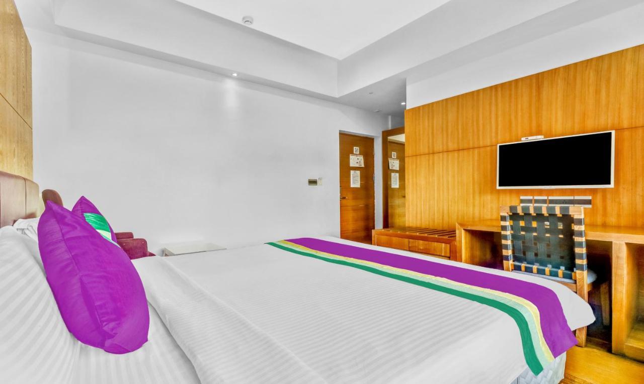 Medora Hotel โคชิโคด ภายนอก รูปภาพ
